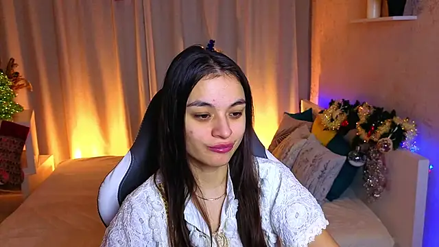 Snapshot of Leila_Hefner chatting on December 2025 02:42:01 AM Leila Hefner online show from December 2025 02:42:01 AM