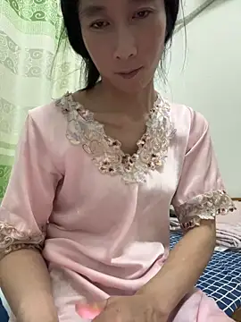 crhong666 online show from October 2025 01:22:01 PM