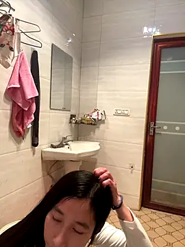 crhong666 online show from November 2025 12:16:02 AM