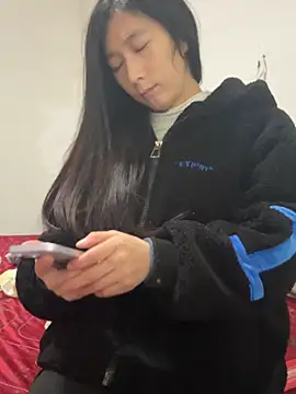 crhong666 online show from November 2025 12:11:02 AM