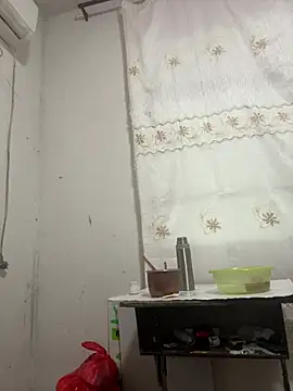 crhong666 online show from April 2026 12:44:02 AM