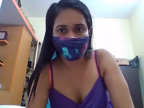 Snapshot of Curvyqueenz chatting on November 2025 04:52:01 PM Curvyqueenz online show from November 2025 04:52:01 PM