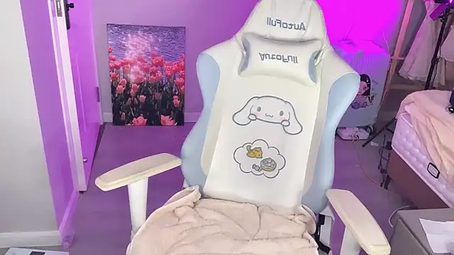 Sheepoooooooo online show from November 2025 02:22:02 AM