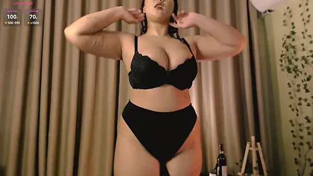 Snapshot of HoneyBroownie chatting on December 2025 10:53:01 AM HoneyBroownie online show from December 2025 10:53:01 AM