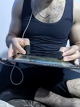 Snapshot of yazin199 chatting on October 2025 07:59:01 PM yazin199 online show from October 2025 07:59:01 PM