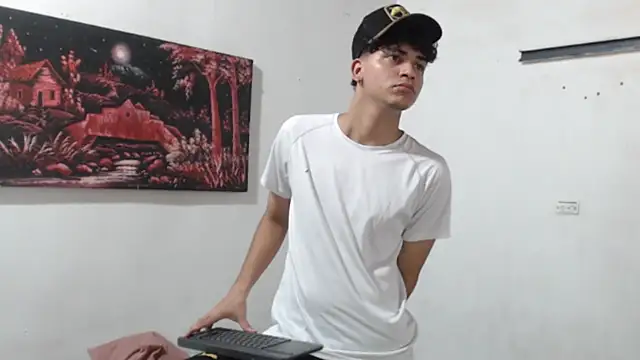 alice julls online show from September 2025 08:21:01 PM