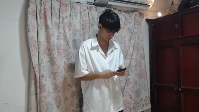 alice julls online show from January 2026 07:48:02 PM