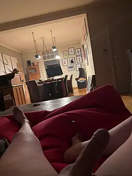 jerrebaker online show from February 2026 09:57:02 PM