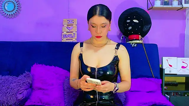 CristalRose online show from April 2026 09:46:01 PM