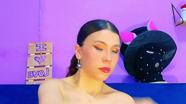 CristalRose online show from April 2026 10:15:01 PM