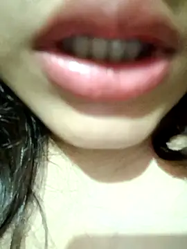 Snapshot of Hott_Muskan chatting on September 2025 07:14:02 PM Hott Muskan online show from September 2025 07:14:02 PM