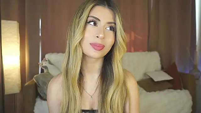 Snapshot of GeorginaHarn chatting on June 2026 08:04:02 AM GeorginaHarn online show from June 2026 08:04:02 AM