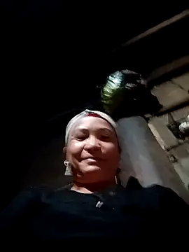 Love-Mama33 online show from November 2025 12:40:02 PM