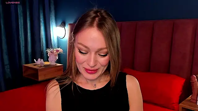 Snapshot of EvelynPoole chatting on February 2026 01:31:02 AM EvelynPoole online show from February 2026 01:31:02 AM