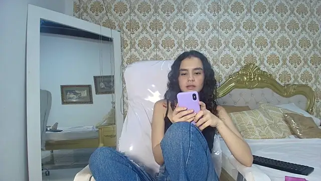 JessB  online show from November 2025 07:56:02 PM