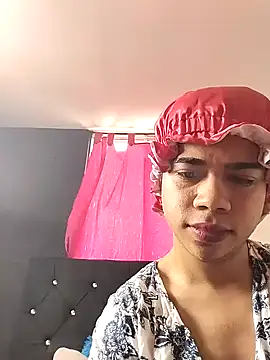 Snapshot of milabiggcoock chatting on September 2025 06:08:02 PM milabiggcoock online show from September 2025 06:08:02 PM