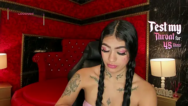 Snapshot of AlexiaCooperr chatting on October 2025 01:45:02 PM AlexiaCooperr online show from October 2025 01:45:02 PM