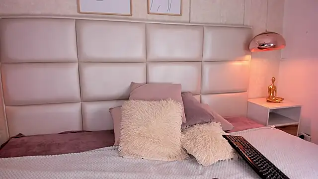 Snapshot of Natt_Clark chatting on October 2025 01:53:01 PM Natt Clark online show from October 2025 01:53:01 PM