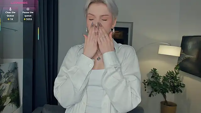 OdelynaAsp online show from October 2025 11:49:02 AM