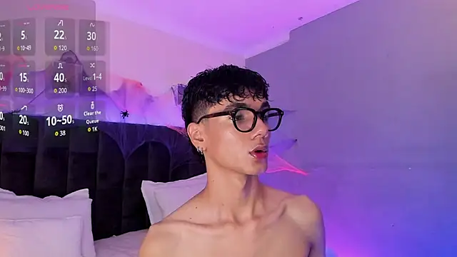 Snapshot of Phillicious__ chatting on October 2025 09:55:02 PM Phillicious online show from October 2025 09:55:02 PM