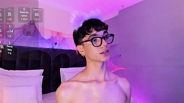 Snapshot of Phillicious__ chatting on October 2025 10:00:01 PM Phillicious online show from October 2025 10:00:01 PM