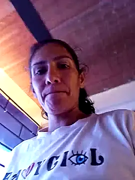 Snapshot of gattycahot chatting on December 2025 03:07:01 PM gattycahot online show from December 2025 03:07:01 PM