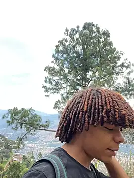 Snapshot of Alexis_Spicter chatting on September 2025 05:58:01 PM Alexis Spicter online show from September 2025 05:58:01 PM