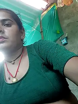 Hoteaw12 online show from May 2026 04:15:01 PM