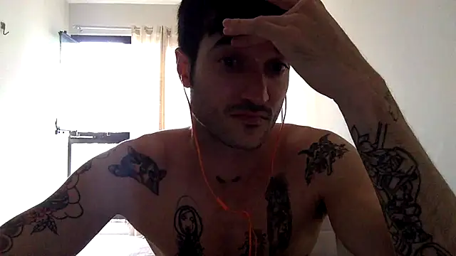 Snapshot of Fubinha chatting on September 2025 07:38:01 PM Fubinha online show from September 2025 07:38:01 PM