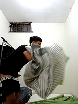 Snapshot of giudich1 chatting on September 2025 12:04:01 AM giudich1 online show from September 2025 12:04:01 AM