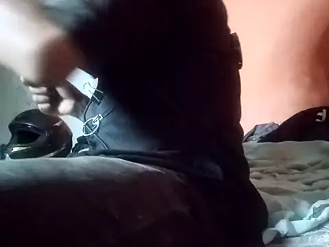 Snapshot of Hay-Viene-El-Huyy chatting on September 2025 12:43:02 AM Hay-Viene-El-Huyy online show from September 2025 12:43:02 AM