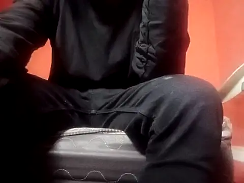 Snapshot of Hay-Viene-El-Huyy chatting on November 2025 04:07:02 AM Hay-Viene-El-Huyy online show from November 2025 04:07:02 AM