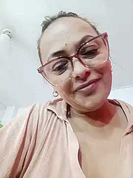 Lady 16 online show from July 2026 04:47:01 PM