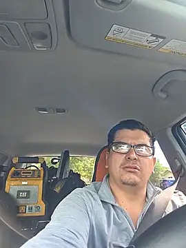 lucho8690 online show from October 2025 04:16:02 PM