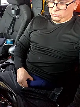 lucho8690 online show from October 2025 09:17:02 PM