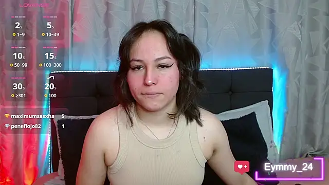 Snapshot of Eymmy_24 chatting on October 2025 11:53:01 PM Eymmy 24 online show from October 2025 11:53:01 PM