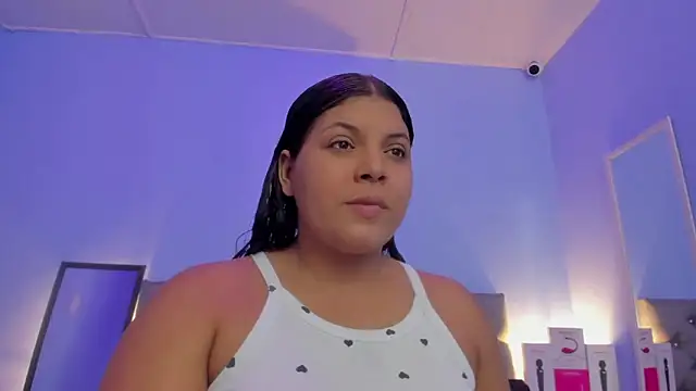 neferet opal online show from November 2025 11:59:01 PM