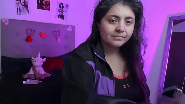 TifanyAmazinng online show from February 2026 01:41:02 PM