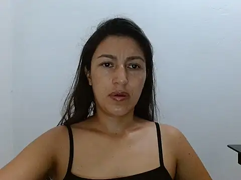 Snapshot of SarahFriendly chatting on June 2026 01:57:01 PM SarahFriendly online show from June 2026 01:57:01 PM