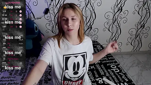 Snapshot of RoyAngela chatting on November 2025 01:54:02 PM RoyAngela online show from November 2025 01:54:02 PM