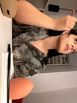 Snapshot of Lexi_Storm chatting on November 2025 05:40:01 AM Lexi Storm online show from November 2025 05:40:01 AM