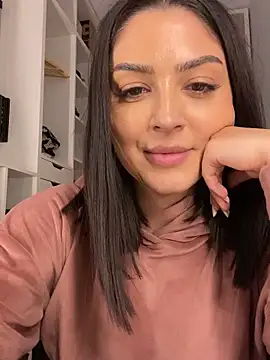 Snapshot of Lexi_Storm chatting on November 2025 06:18:01 PM Lexi Storm online show from November 2025 06:18:01 PM