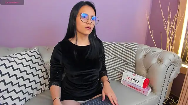 Snapshot of ariannaliss chatting on October 2025 03:15:02 AM ariannaliss online show from October 2025 03:15:02 AM