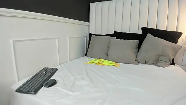 Snapshot of _emma_willliams_ chatting on September 2025 02:08:02 PM emma willliams online show from September 2025 02:08:02 PM