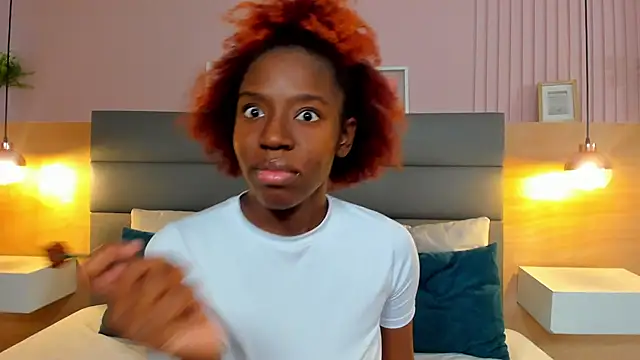 Snapshot of _emma_willliams_ chatting on October 2025 03:24:01 PM emma willliams online show from October 2025 03:24:01 PM