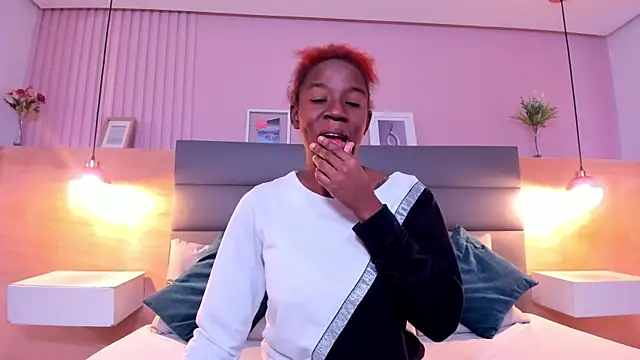 Snapshot of _emma_willliams_ chatting on November 2025 01:55:02 PM emma willliams online show from November 2025 01:55:02 PM