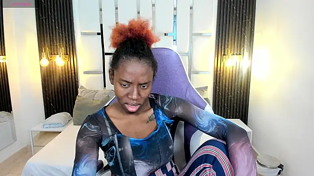 Snapshot of _emma_willliams_ chatting on November 2025 01:55:01 PM emma willliams online show from November 2025 01:55:01 PM