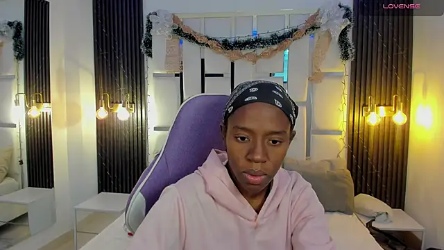 Snapshot of _emma_willliams_ chatting on December 2025 01:31:01 PM emma willliams online show from December 2025 01:31:01 PM