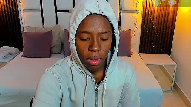 Snapshot of _emma_willliams_ chatting on December 2025 01:37:02 PM emma willliams online show from December 2025 01:37:02 PM