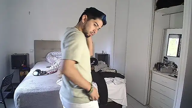 Snapshot of Dimax_xxx chatting on September 2025 02:11:01 PM Dimax xxx online show from September 2025 02:11:01 PM